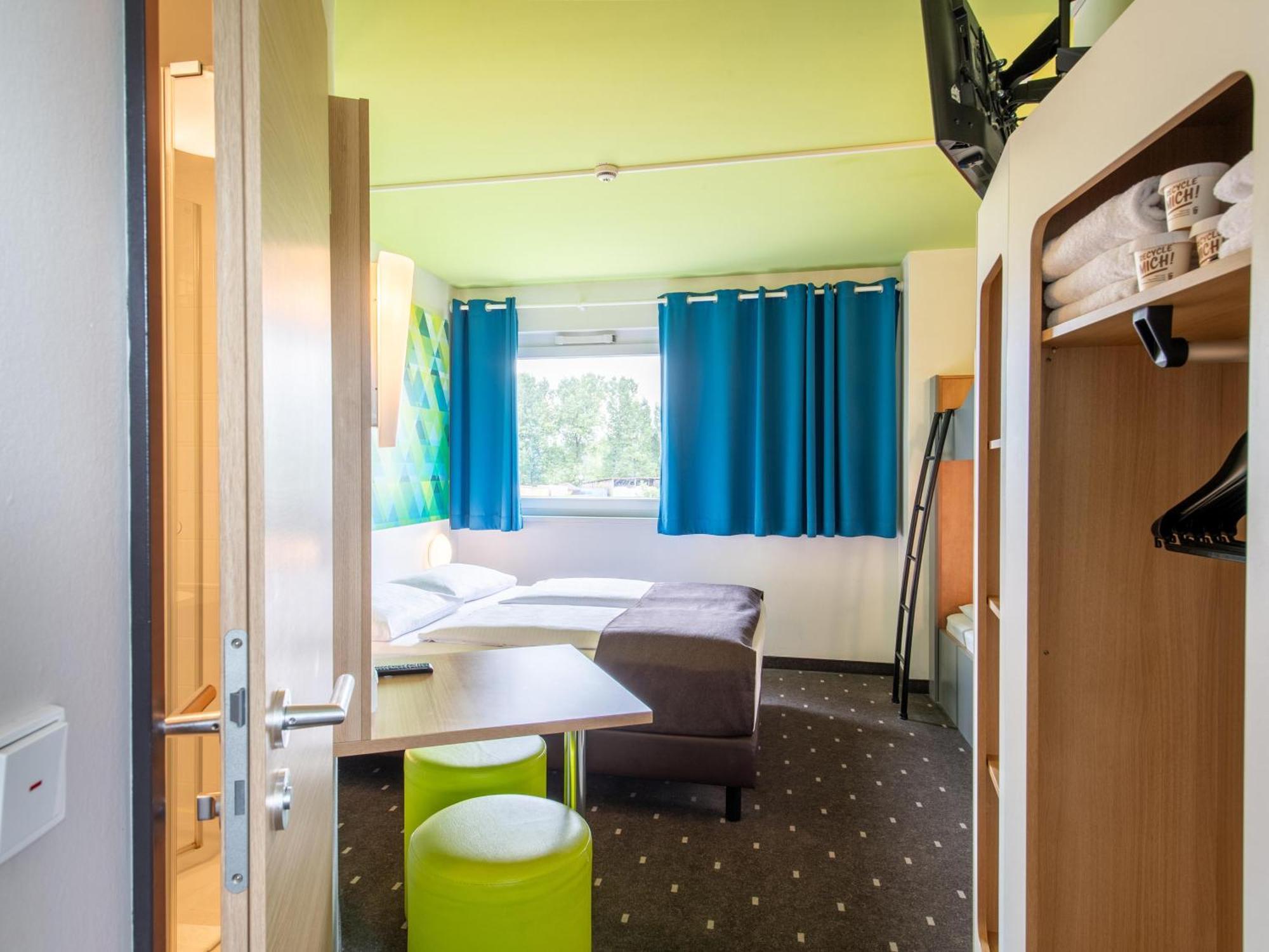 B&B Hotel Erlangen-Sued Екстер'єр фото