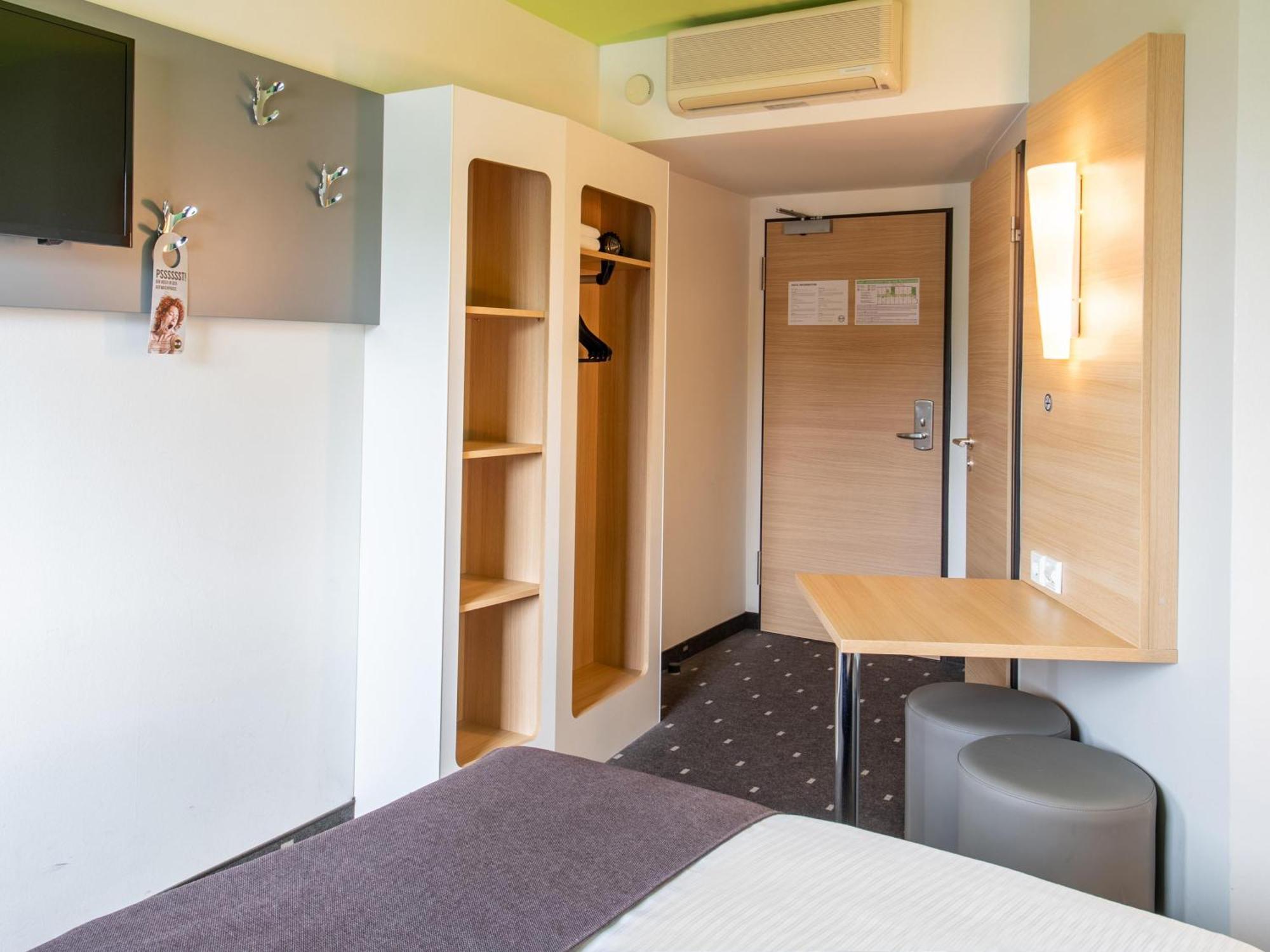 B&B Hotel Erlangen-Sued Екстер'єр фото