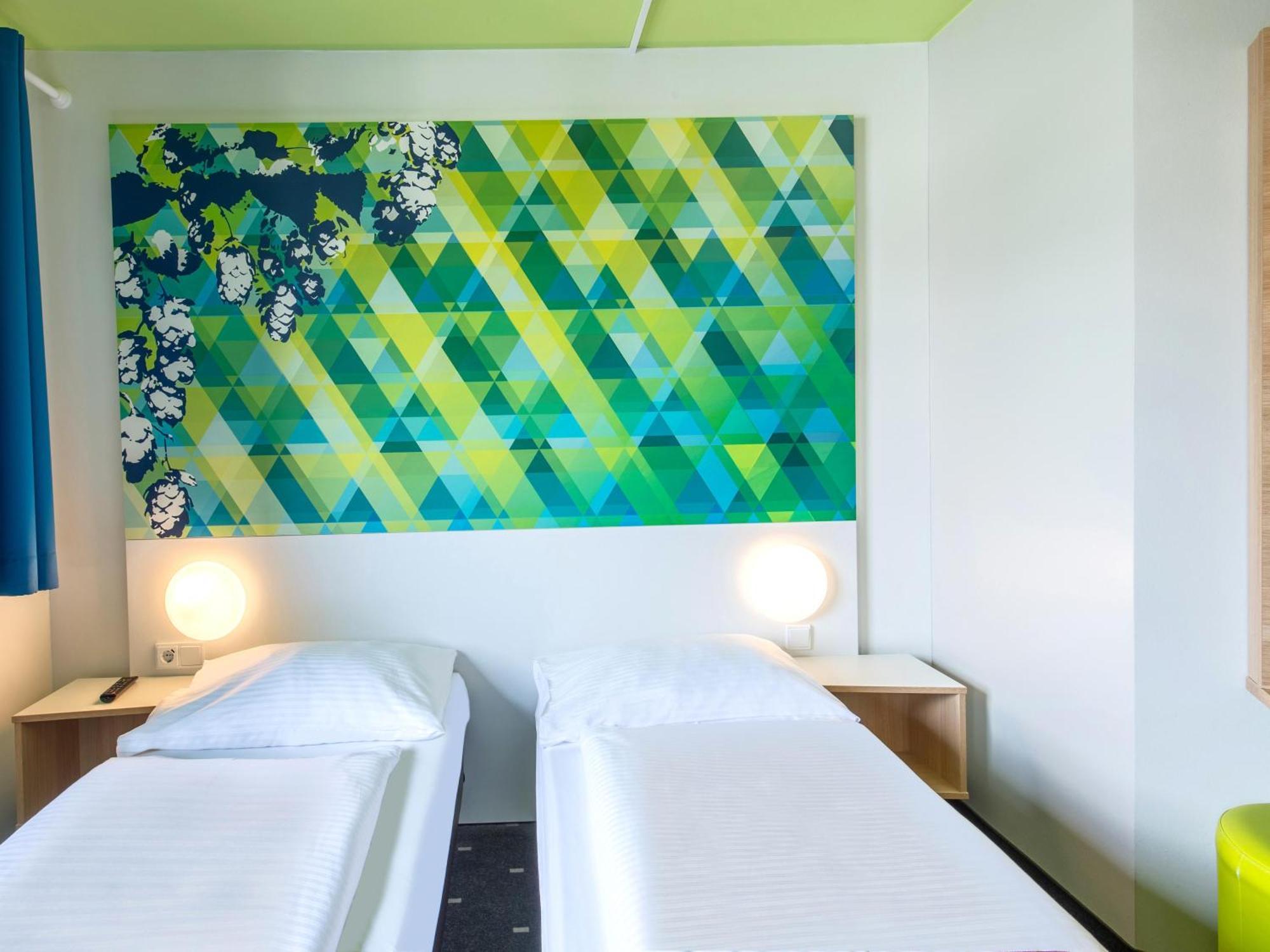 B&B Hotel Erlangen-Sued Екстер'єр фото