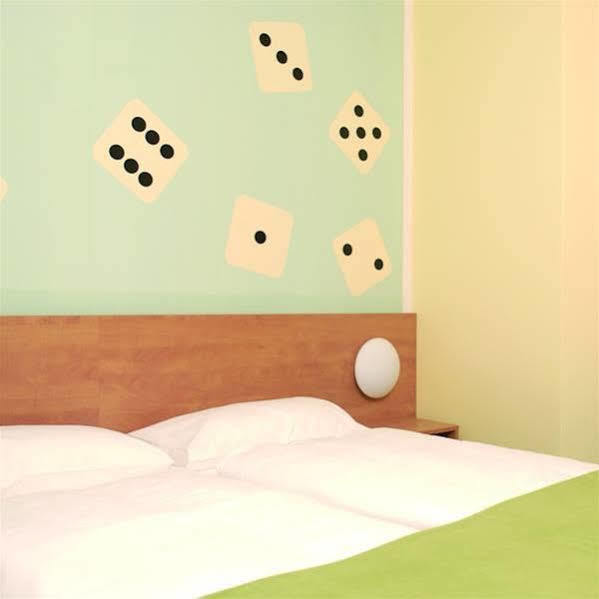 B&B Hotel Erlangen-Sued Екстер'єр фото